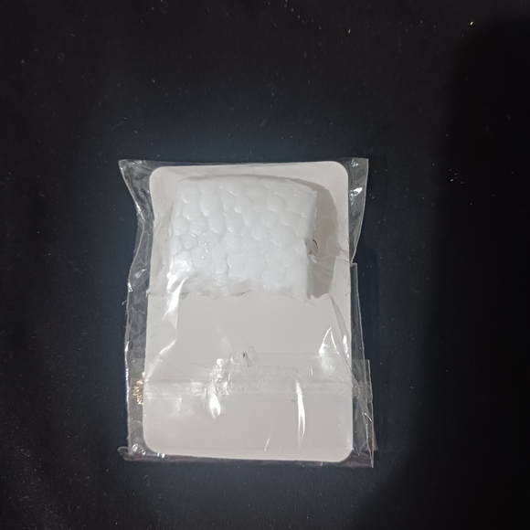 NEW Women fashion mini gold earrings - Picture 5 of 5